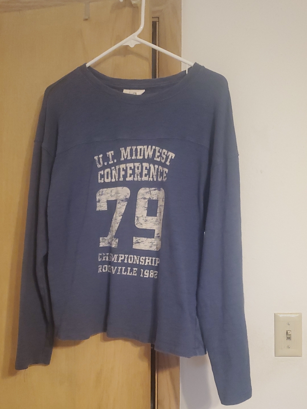 Blue Graphic '79' Pullover Long Sleeve Sweatshirt